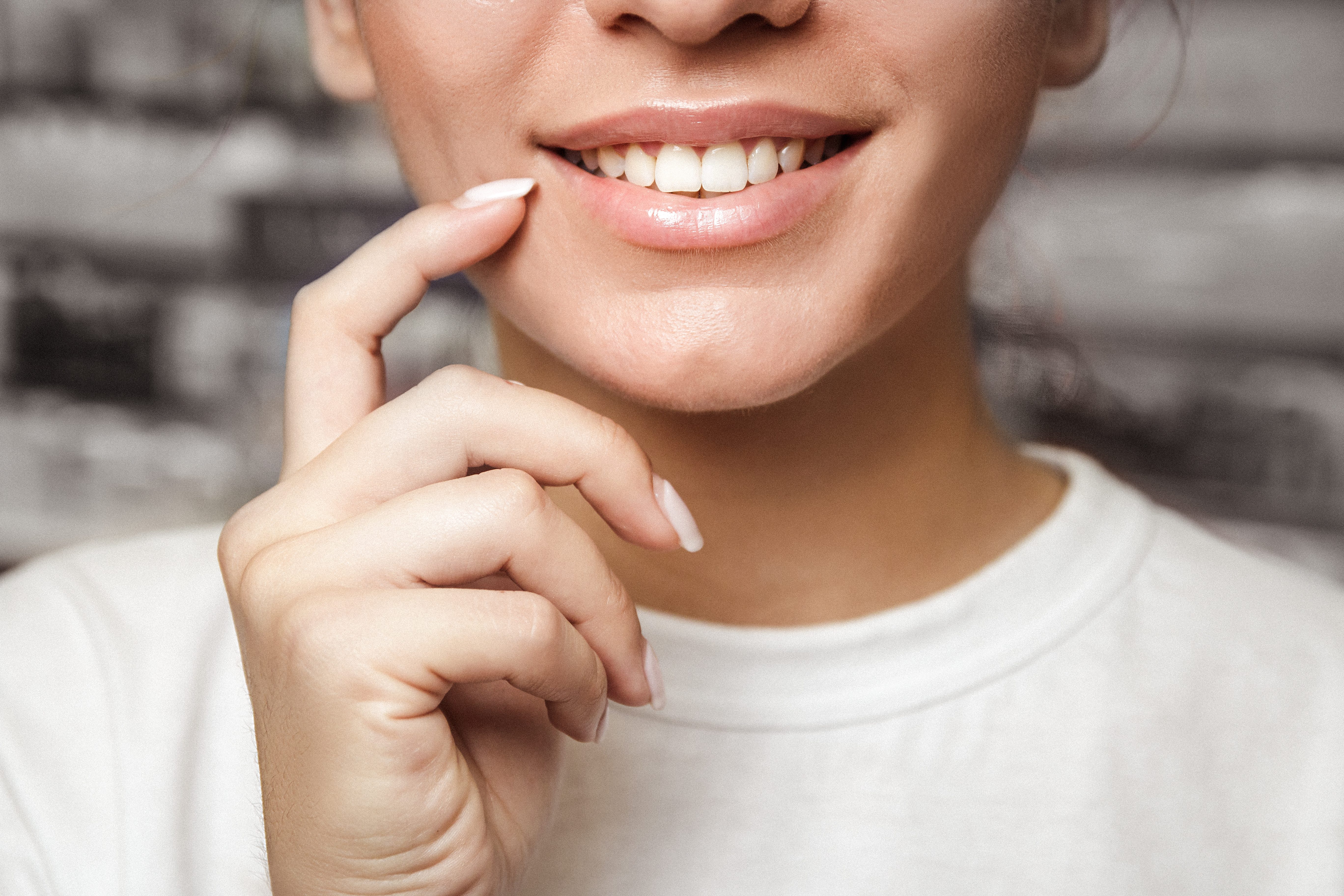 How to shrink gum pockets naturally: tips for healthier gums